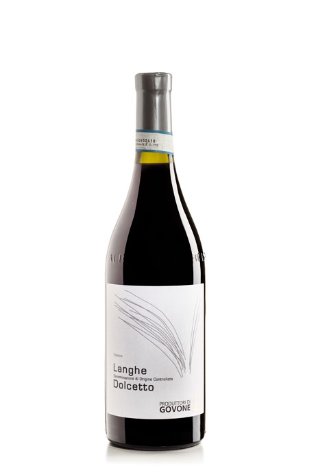 bottiglia di vin rosso dolcetto d'alba