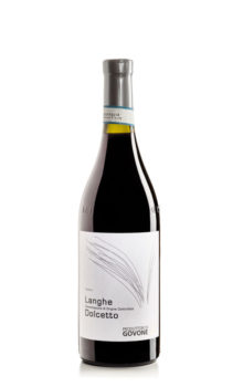 bottiglia di vin rosso dolcetto d'alba