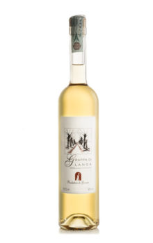 Grappa di langa dei produttori di govone, vini tipici piemontesi in provincia di cuneo
